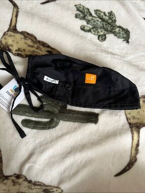 NWT Maevn scrub cap